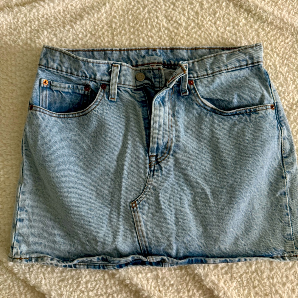 Levi’s denim skirt